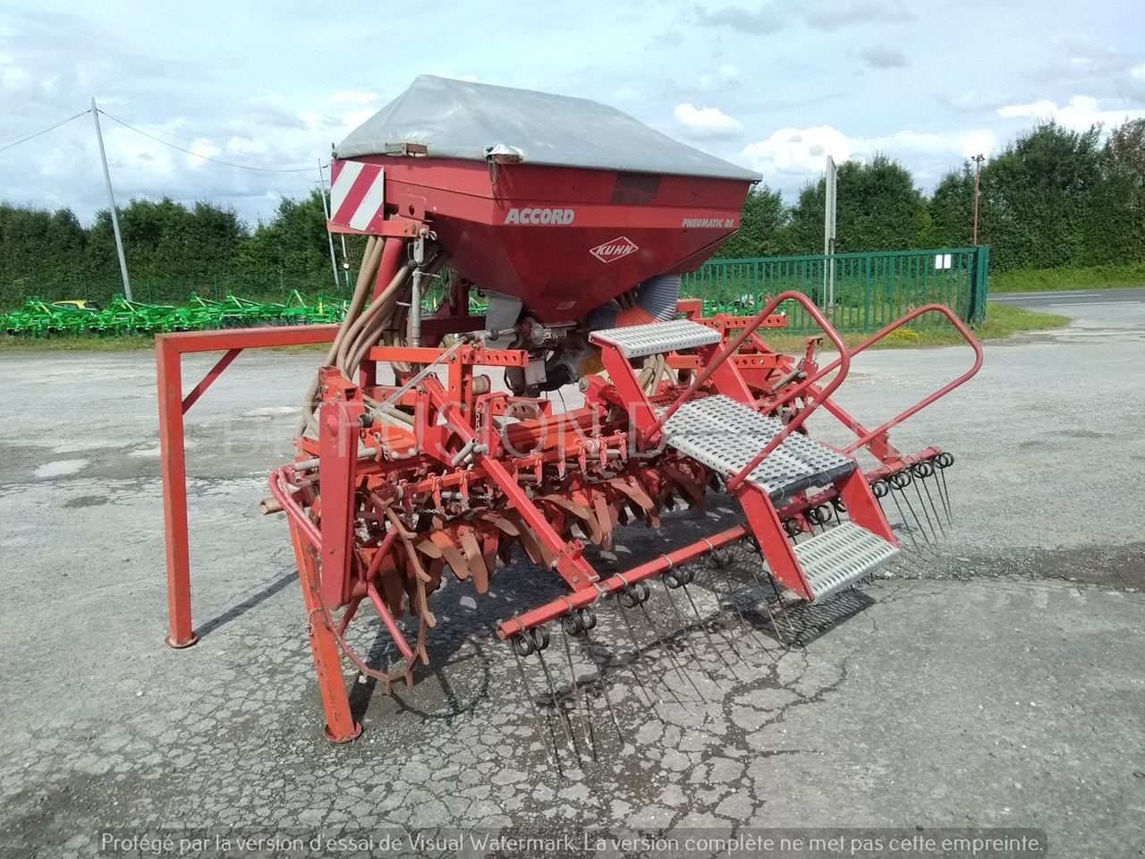 KUHN SEMOIR EN LIGNE ACCORD PNEUMATIC - Modulárny sejací stroj: obrázok 2 KUHN SEMOIR EN LIGNE ACCORD PNEUMATIC - Modulárny sejací stroj: obrázok 2