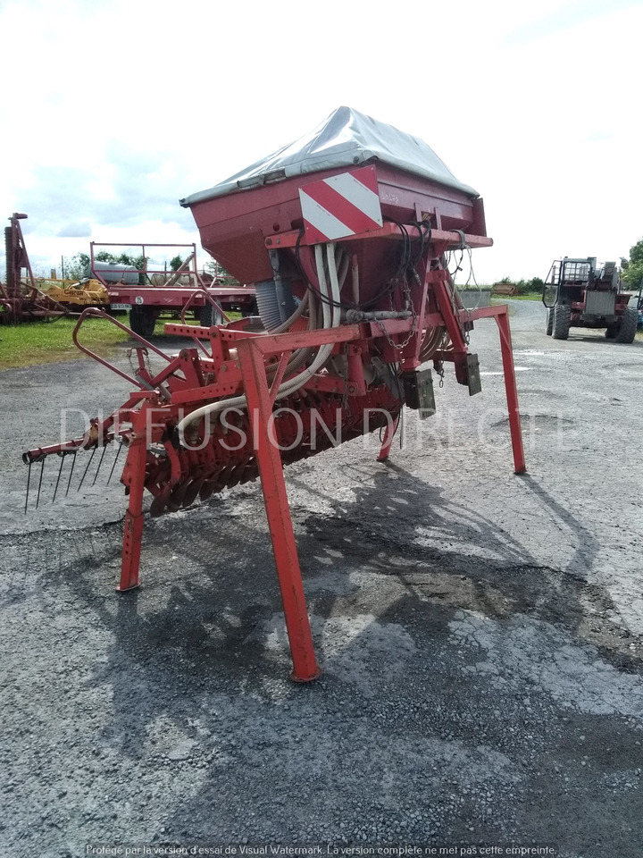 KUHN SEMOIR EN LIGNE ACCORD PNEUMATIC - Modulárny sejací stroj: obrázok 4 KUHN SEMOIR EN LIGNE ACCORD PNEUMATIC - Modulárny sejací stroj: obrázok 4