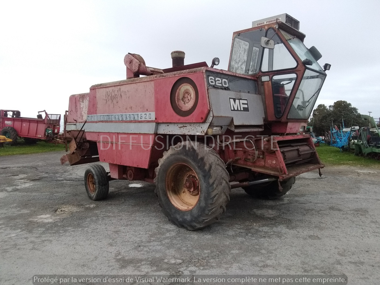 MASSEY FERGUSON MOISSONNEUSE BATTEUSE 620 - Obilný kombajn: obrázok 2 MASSEY FERGUSON MOISSONNEUSE BATTEUSE 620 - Obilný kombajn: obrázok 2
