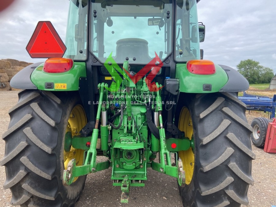 John Deere 5100R - Traktor: obrázok 1 John Deere 5100R - Traktor: obrázok 1