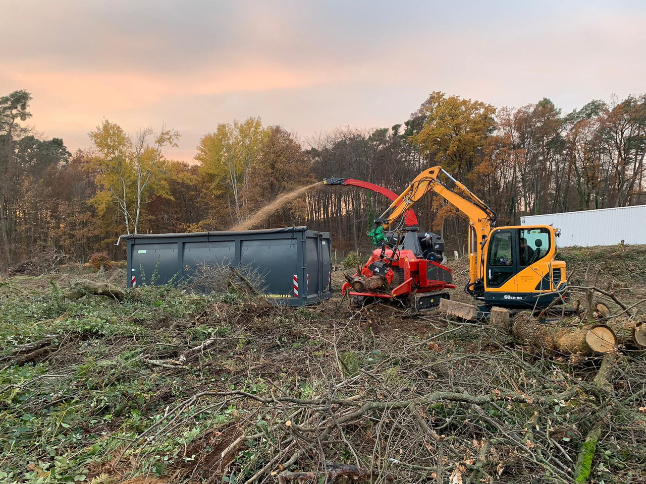 UFKES 942 Chipper - Drtič konárov: obrázok 3 UFKES 942 Chipper - Drtič konárov: obrázok 3