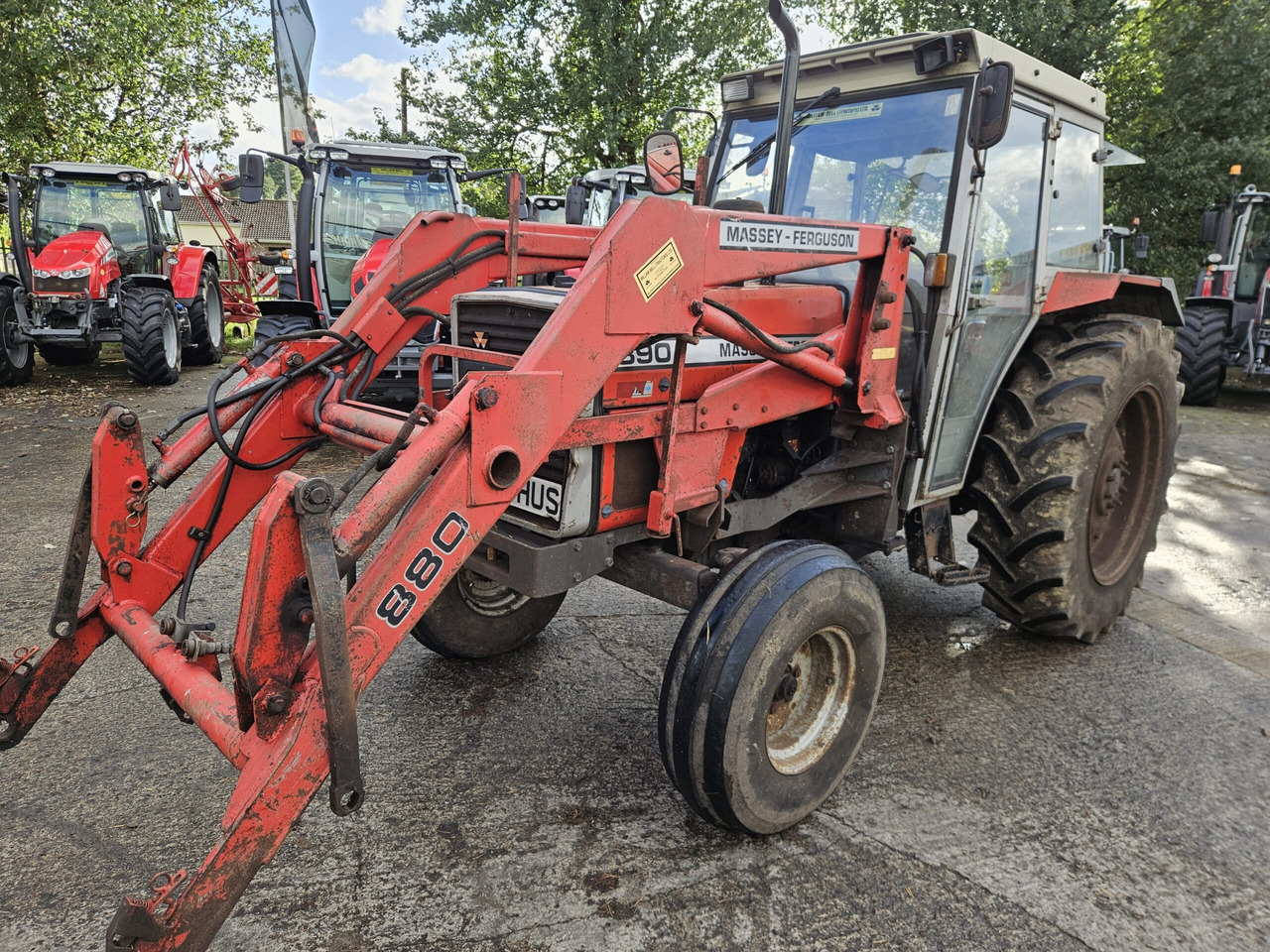 1992 MF 390 2wd, 12/12, showing 3316 Hours - Traktor: obrázok 2 1992 MF 390 2wd, 12/12, showing 3316 Hours - Traktor: obrázok 2