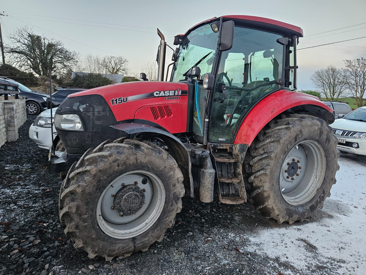 2015 Case Farmall 115U, 1 Owner, under 4000 Hrs - Traktor: obrázok 1 2015 Case Farmall 115U, 1 Owner, under 4000 Hrs - Traktor: obrázok 1