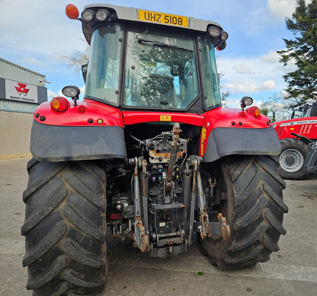 2015 MF 7614 Dyna 4, 1 owner, 4900 Hours - Traktor: obrázok 3 2015 MF 7614 Dyna 4, 1 owner, 4900 Hours - Traktor: obrázok 3