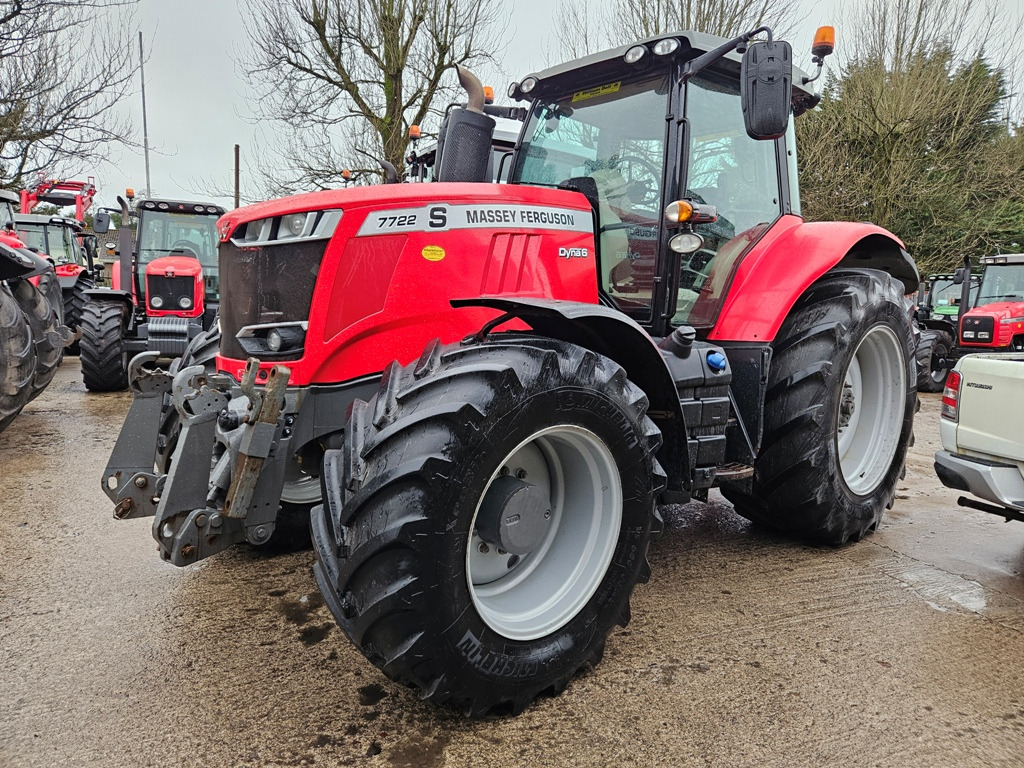 2018 MF 7722S, 5930 Hours - Traktor: obrázok 2 2018 MF 7722S, 5930 Hours - Traktor: obrázok 2