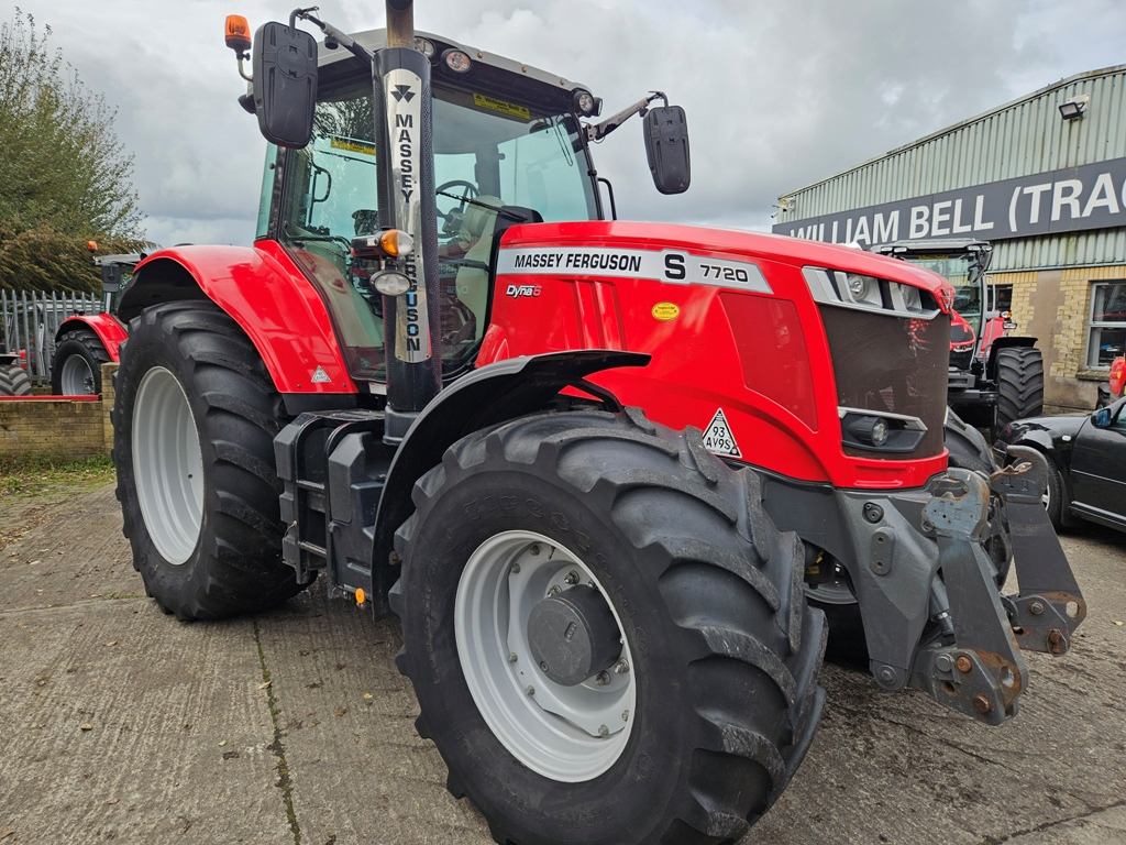 2020 MF 7720S, 4056 Hours - Traktor: obrázok 1 2020 MF 7720S, 4056 Hours - Traktor: obrázok 1
