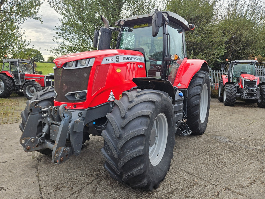2020 MF 7720S, 4056 Hours - Traktor: obrázok 2 2020 MF 7720S, 4056 Hours - Traktor: obrázok 2