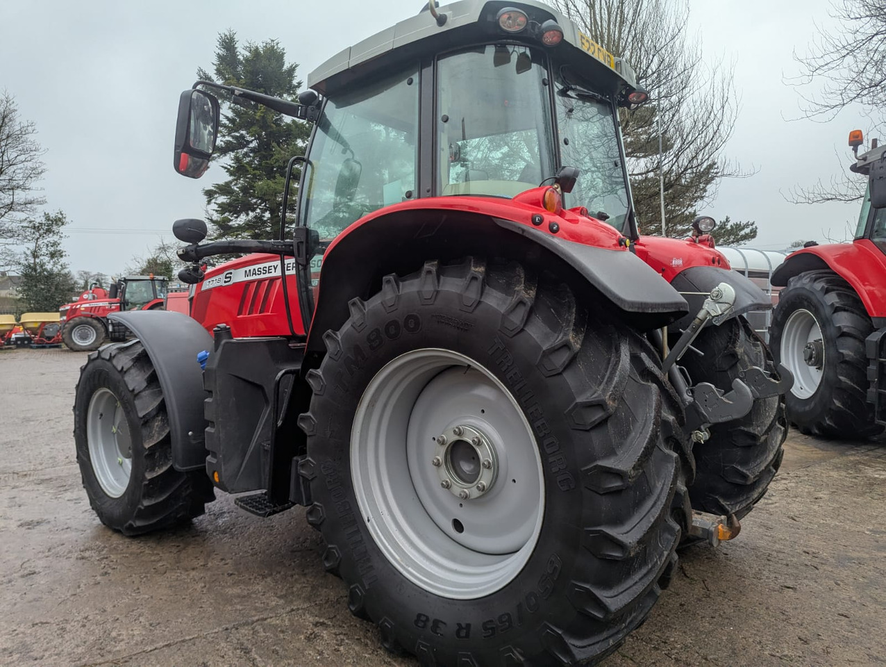 2022 MF 7718S, 1730 Hours, excellent - Traktor: obrázok 3 2022 MF 7718S, 1730 Hours, excellent - Traktor: obrázok 3