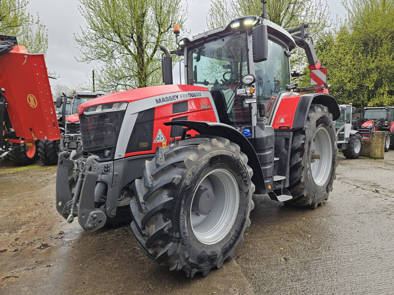 2022 MF 8S.225, Dyna7, only 1620 Hours - Traktor: obrázok 2 2022 MF 8S.225, Dyna7, only 1620 Hours - Traktor: obrázok 2