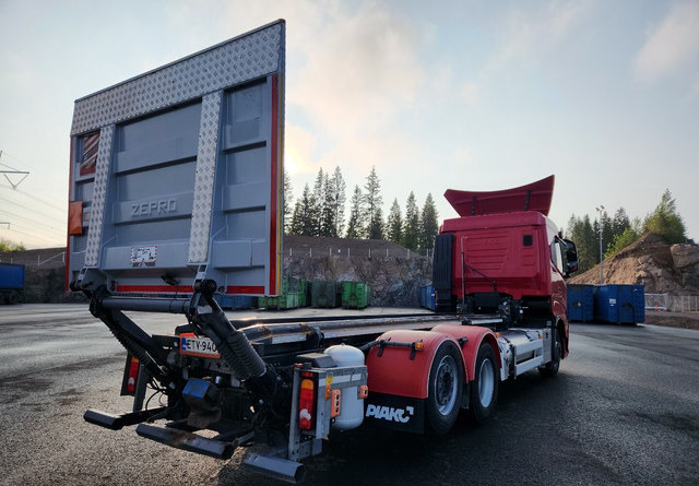Iveco S-Way 6x2 LNG / LBG - Podvozek s kabinou: obrázok 4 Iveco S-Way 6x2 LNG / LBG - Podvozek s kabinou: obrázok 4