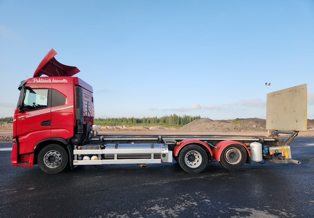 Iveco S-Way 6x2 LNG / LBG - Podvozek s kabinou: obrázok 2 Iveco S-Way 6x2 LNG / LBG - Podvozek s kabinou: obrázok 2