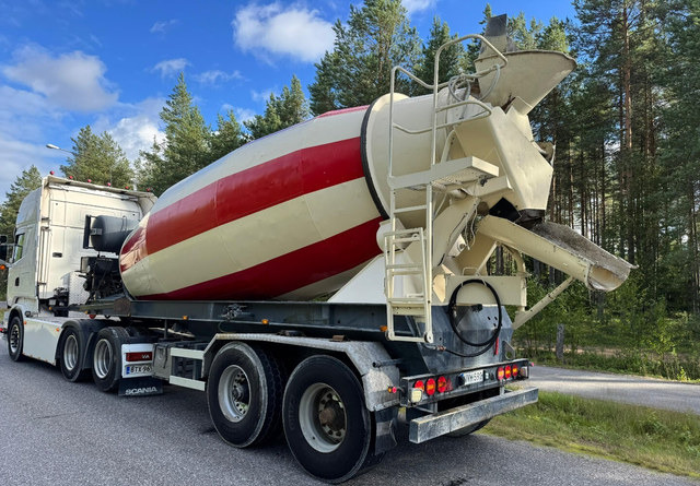 Liebherr12m3 Perävaunu - Náves s domiešavačom: obrázok 2 Liebherr12m3 Perävaunu - Náves s domiešavačom: obrázok 2
