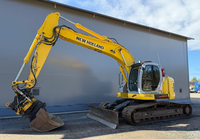 New HollandE235SR - Pásové rýpadlo: obrázok 1 New HollandE235SR - Pásové rýpadlo: obrázok 1