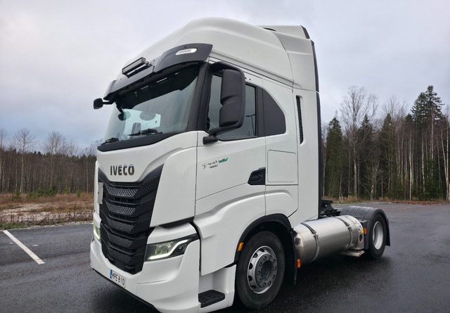 IvecoS-Way 460 4x2 LNG / LBG - Ťahač: obrázok 1 IvecoS-Way 460 4x2 LNG / LBG - Ťahač: obrázok 1
