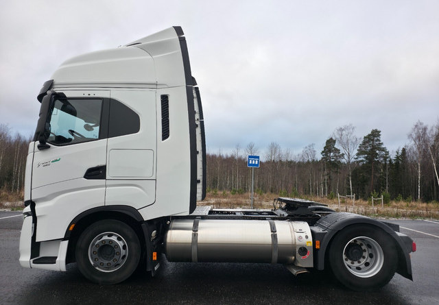 IvecoS-Way 460 4x2 LNG / LBG - Ťahač: obrázok 2 IvecoS-Way 460 4x2 LNG / LBG - Ťahač: obrázok 2