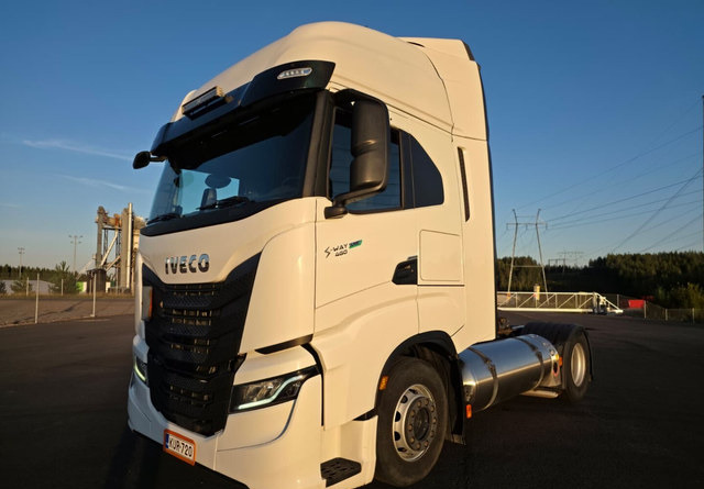 IvecoS-Way 460 4x2 LNG / LBG - Ťahač: obrázok 1 IvecoS-Way 460 4x2 LNG / LBG - Ťahač: obrázok 1