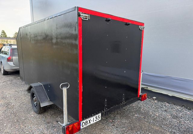 Umpiperäkärry - Auto príves: obrázok 3 Umpiperäkärry - Auto príves: obrázok 3