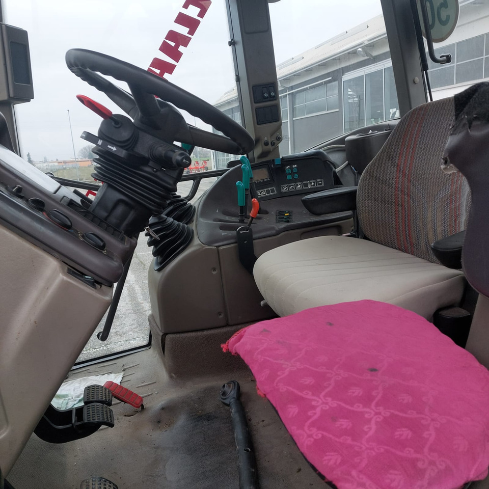 CLAAS ARES 836 RZ - Traktor: obrázok 2 CLAAS ARES 836 RZ - Traktor: obrázok 2