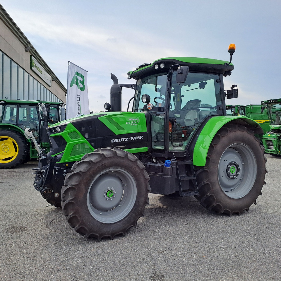 DEUTZ-FAHR 6135 CRV SHIFT - Traktor: obrázok 1 DEUTZ-FAHR 6135 CRV SHIFT - Traktor: obrázok 1