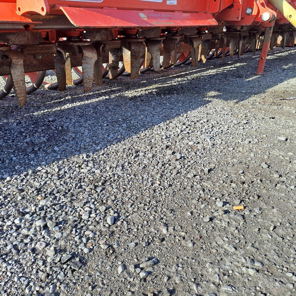 ERPICE ROTANTE PIEGHEVOLE MASCHIO AQUILA RAP 7000 - Rotavátor: obrázok 3 ERPICE ROTANTE PIEGHEVOLE MASCHIO AQUILA RAP 7000 - Rotavátor: obrázok 3