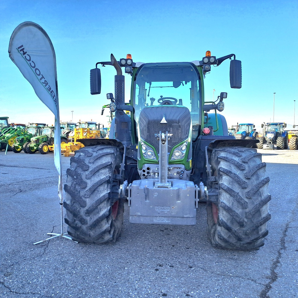 FENDT 720 VARIO PROFI - Traktor: obrázok 2 FENDT 720 VARIO PROFI - Traktor: obrázok 2