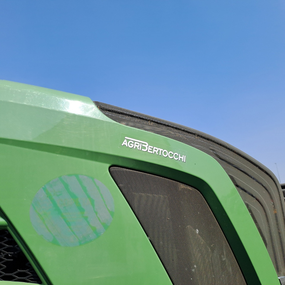 FENDT 828 VARIO PROFI PLUS - Traktor: obrázok 5 FENDT 828 VARIO PROFI PLUS - Traktor: obrázok 5