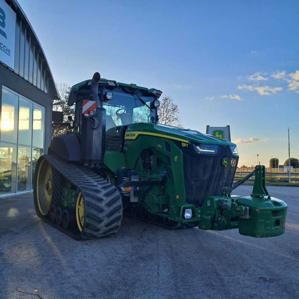 JHON DEERE 8RT 370 - Traktor: obrázok 5 JHON DEERE 8RT 370 - Traktor: obrázok 5