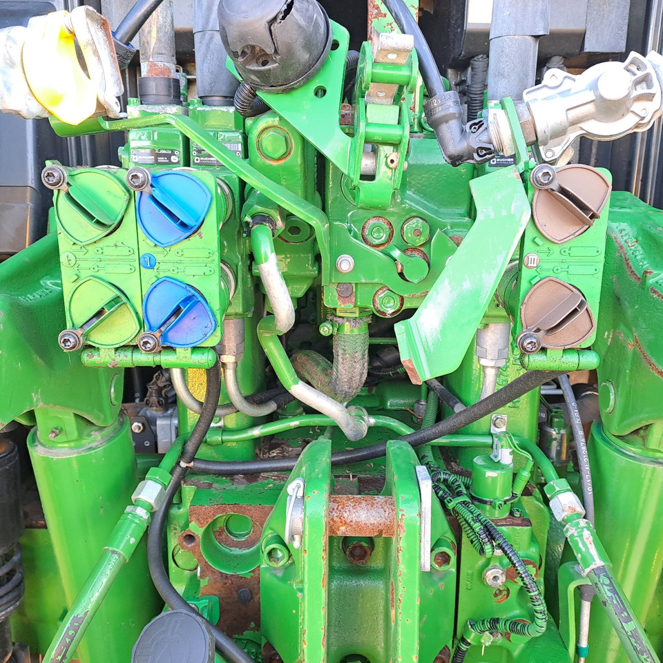 JOHN DEERE 6120 m - Traktor: obrázok 5 JOHN DEERE 6120 m - Traktor: obrázok 5