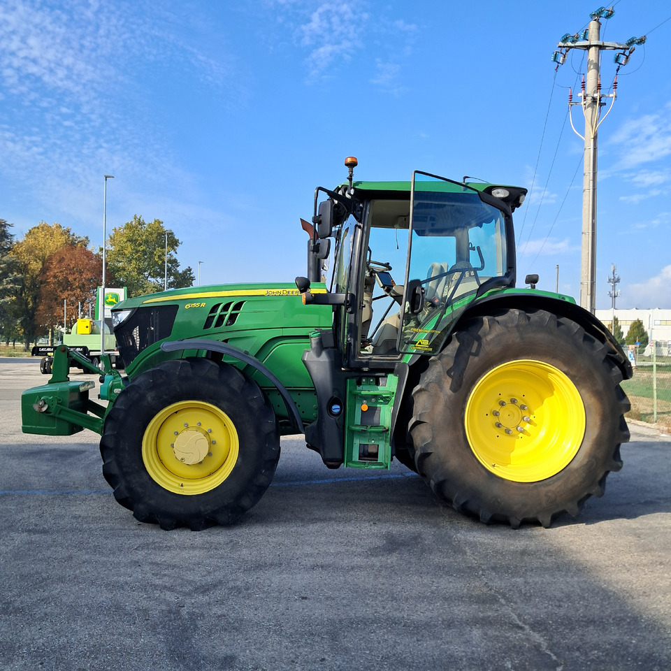 JOHN DEERE 6155 - Traktor: obrázok 2 JOHN DEERE 6155 - Traktor: obrázok 2