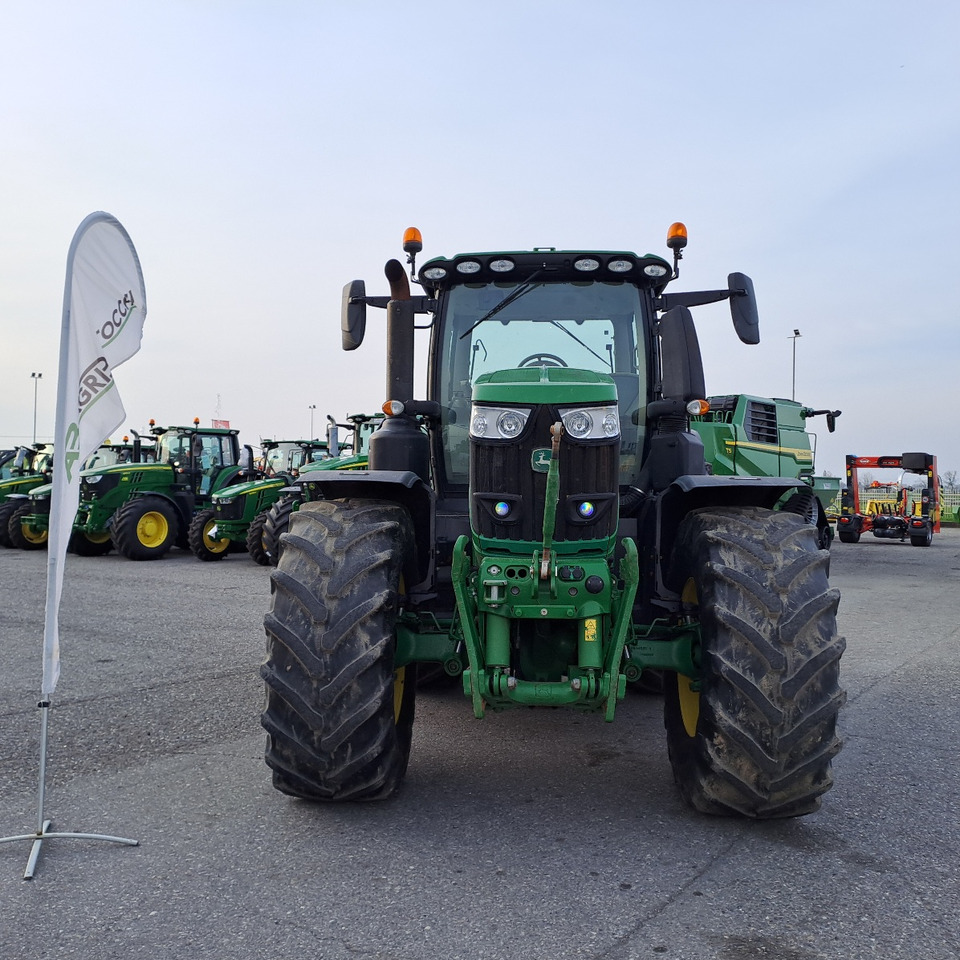 JOHN DEERE 6250R PREMIUM EDITION - Traktor: obrázok 2 JOHN DEERE 6250R PREMIUM EDITION - Traktor: obrázok 2