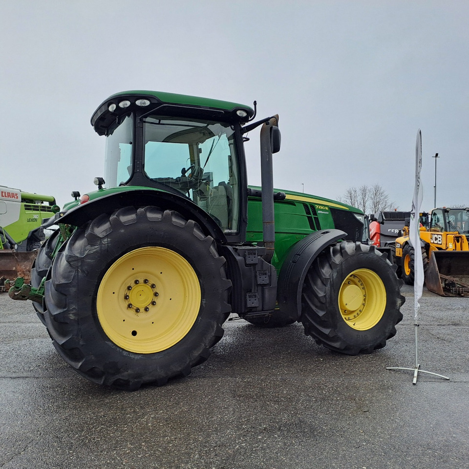 JOHN DEERE 7230R - Traktor: obrázok 2 JOHN DEERE 7230R - Traktor: obrázok 2