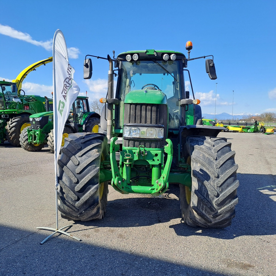 JOHN DEERE 7530 PREMIUM - Traktor: obrázok 3 JOHN DEERE 7530 PREMIUM - Traktor: obrázok 3
