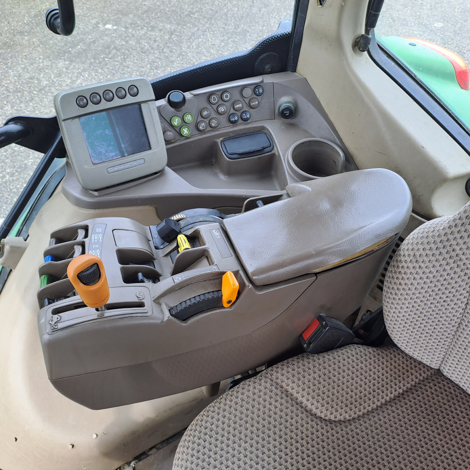 Traktor JOHN DEERE 7530 PREMIUM: obrázok 9