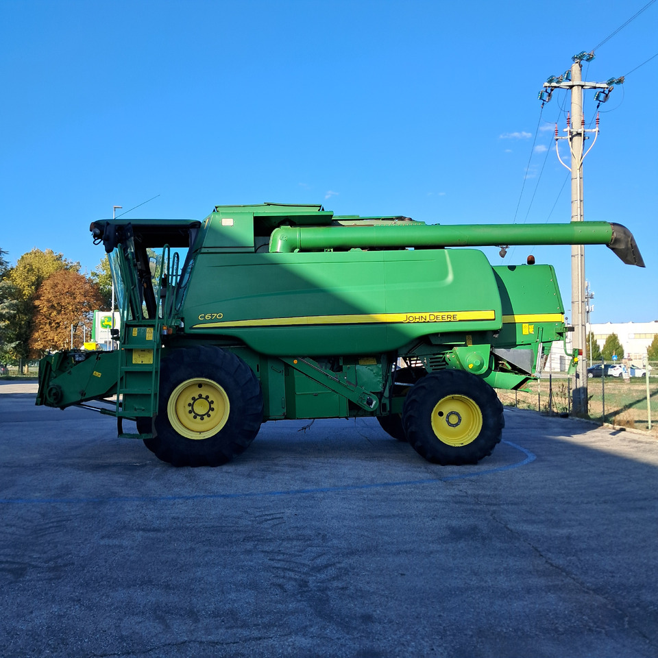 JOHN DEERE C670 - Obilný kombajn: obrázok 3 JOHN DEERE C670 - Obilný kombajn: obrázok 3