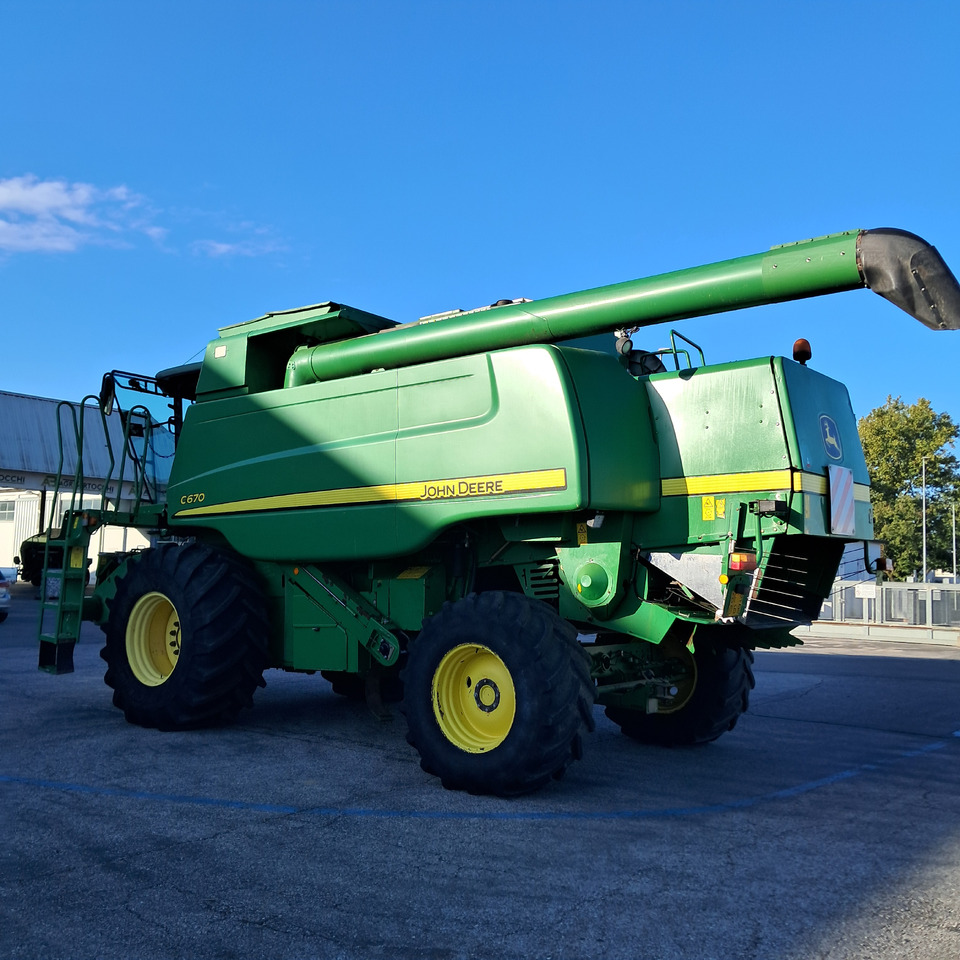 JOHN DEERE C670 - Obilný kombajn: obrázok 2 JOHN DEERE C670 - Obilný kombajn: obrázok 2