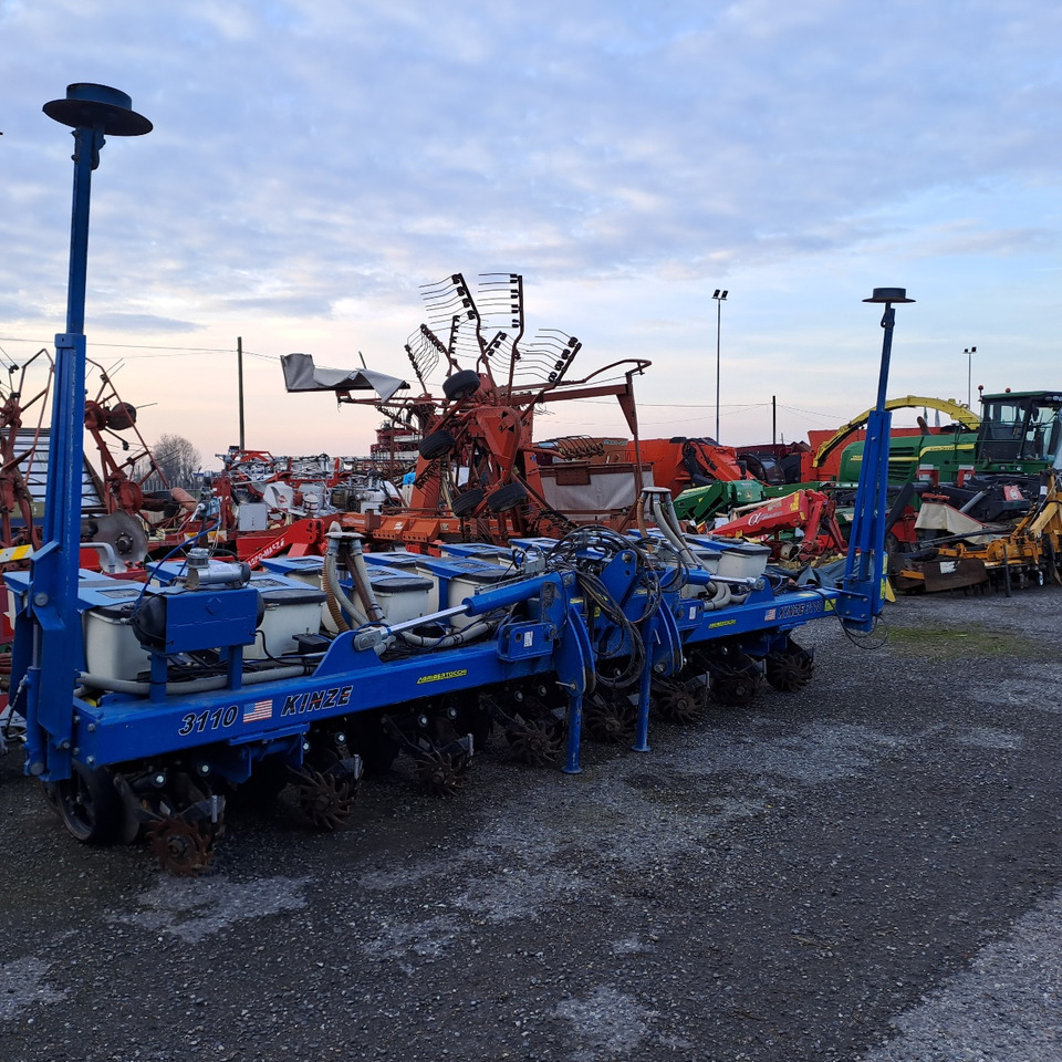 KINZE 3110 - Přesný sejací stroj: obrázok 2 KINZE 3110 - Přesný sejací stroj: obrázok 2