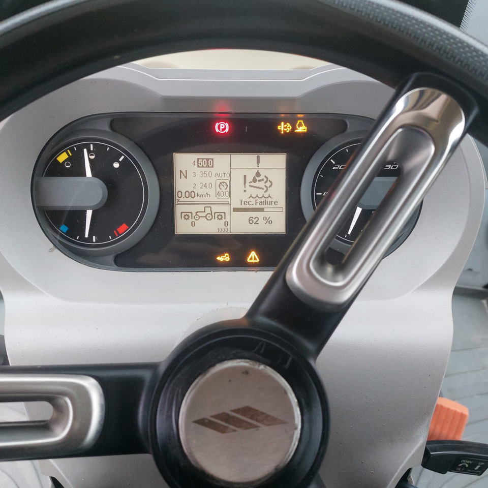 MC CORMICK X8.680 - Traktor: obrázok 5 MC CORMICK X8.680 - Traktor: obrázok 5