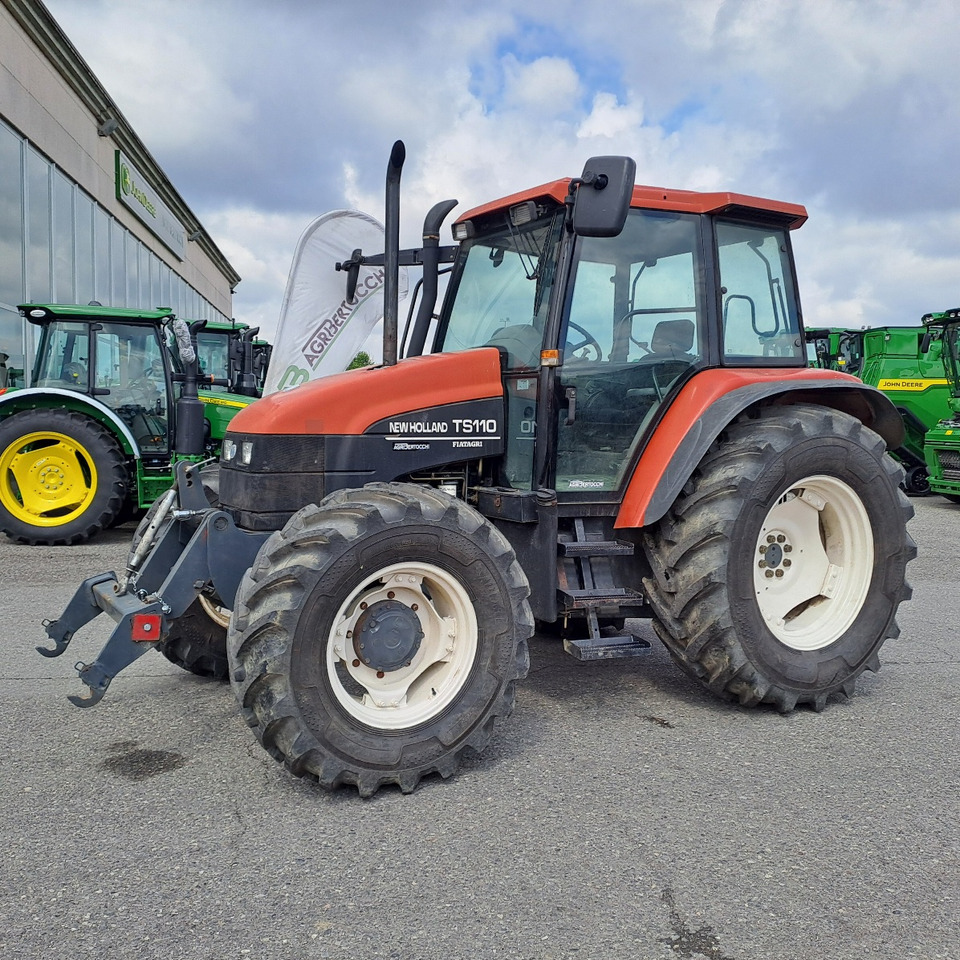 NEW HOLLAND FIATAGRI TS 110 - Traktor: obrázok 1 NEW HOLLAND FIATAGRI TS 110 - Traktor: obrázok 1