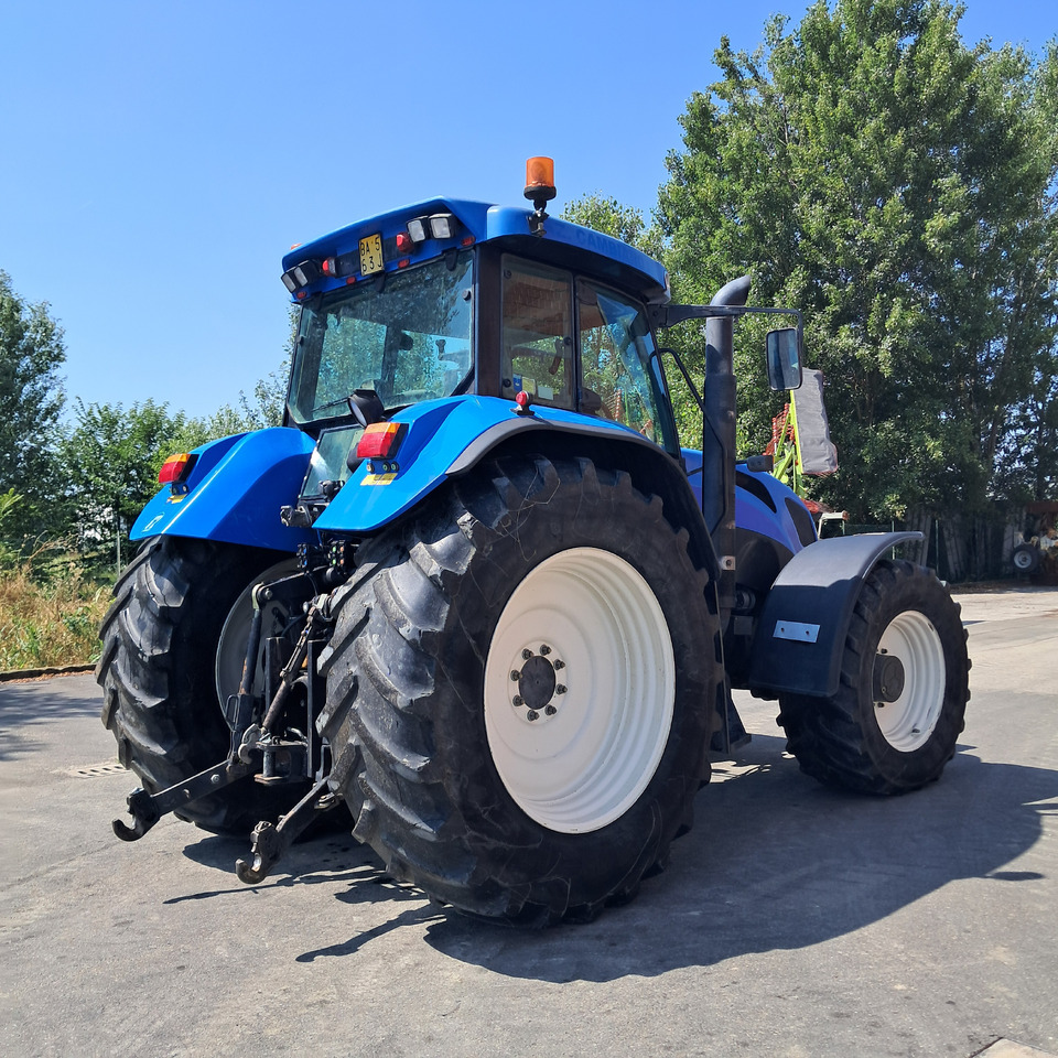 NEW HOLLAND TVT195 - Traktor: obrázok 5 NEW HOLLAND TVT195 - Traktor: obrázok 5