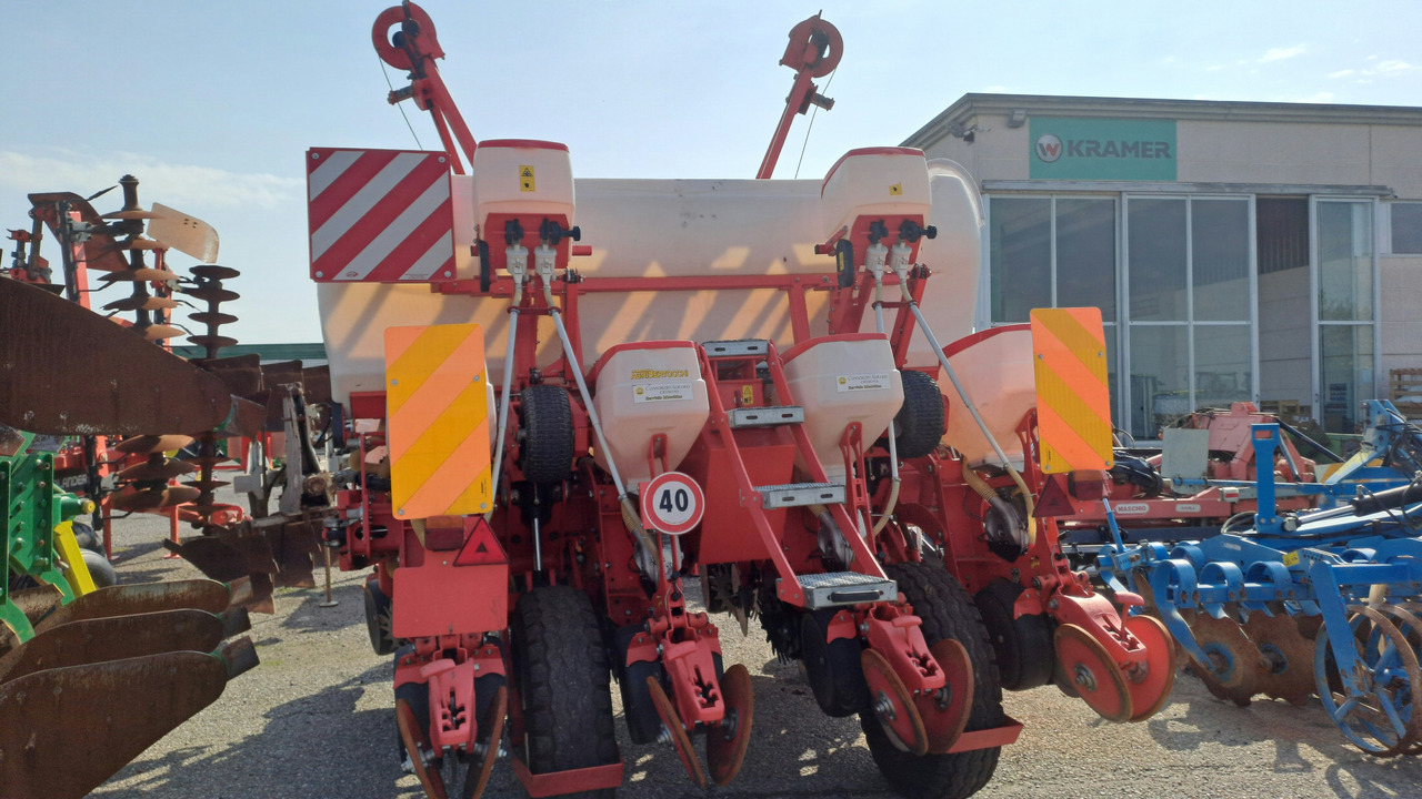 SEMINATRICE DI PRECISIONE GASPARDO RENATA 8 ROWS - Přesný sejací stroj: obrázok 4 SEMINATRICE DI PRECISIONE GASPARDO RENATA 8 ROWS - Přesný sejací stroj: obrázok 4