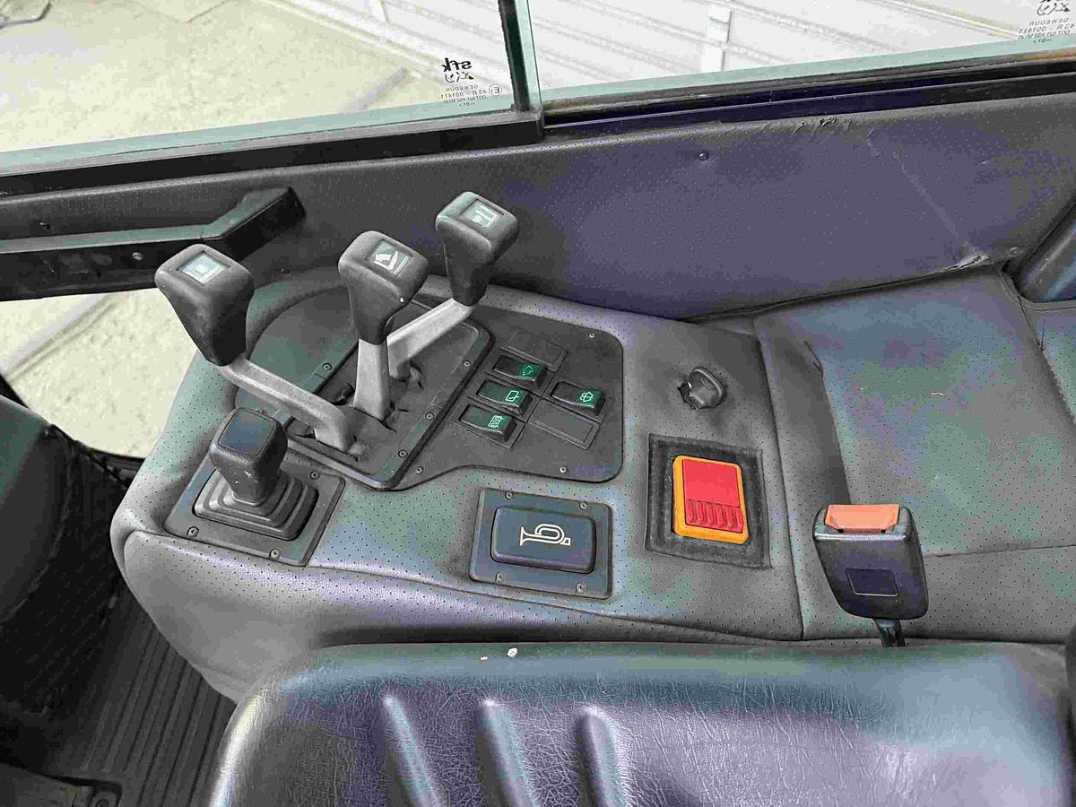 Gabelstapler JUNGHEINRICH, mit Gasantrieb - Plynový vysokozdvižný vozík: obrázok 5 Gabelstapler JUNGHEINRICH, mit Gasantrieb - Plynový vysokozdvižný vozík: obrázok 5