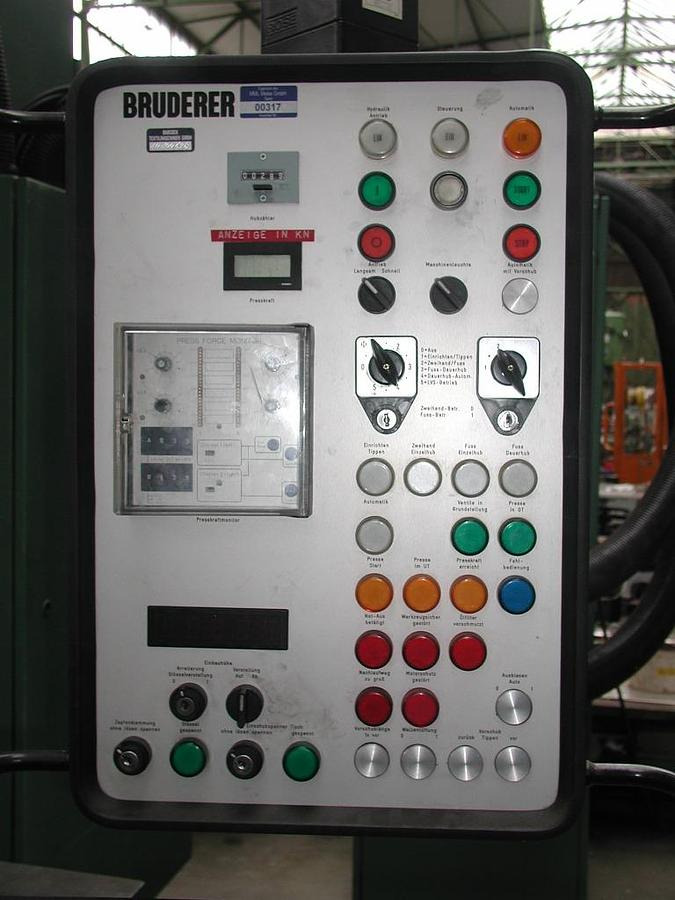 Kniehebelpresse BRUDERER - Kovoobrábací stroj: obrázok 2 Kniehebelpresse BRUDERER - Kovoobrábací stroj: obrázok 2