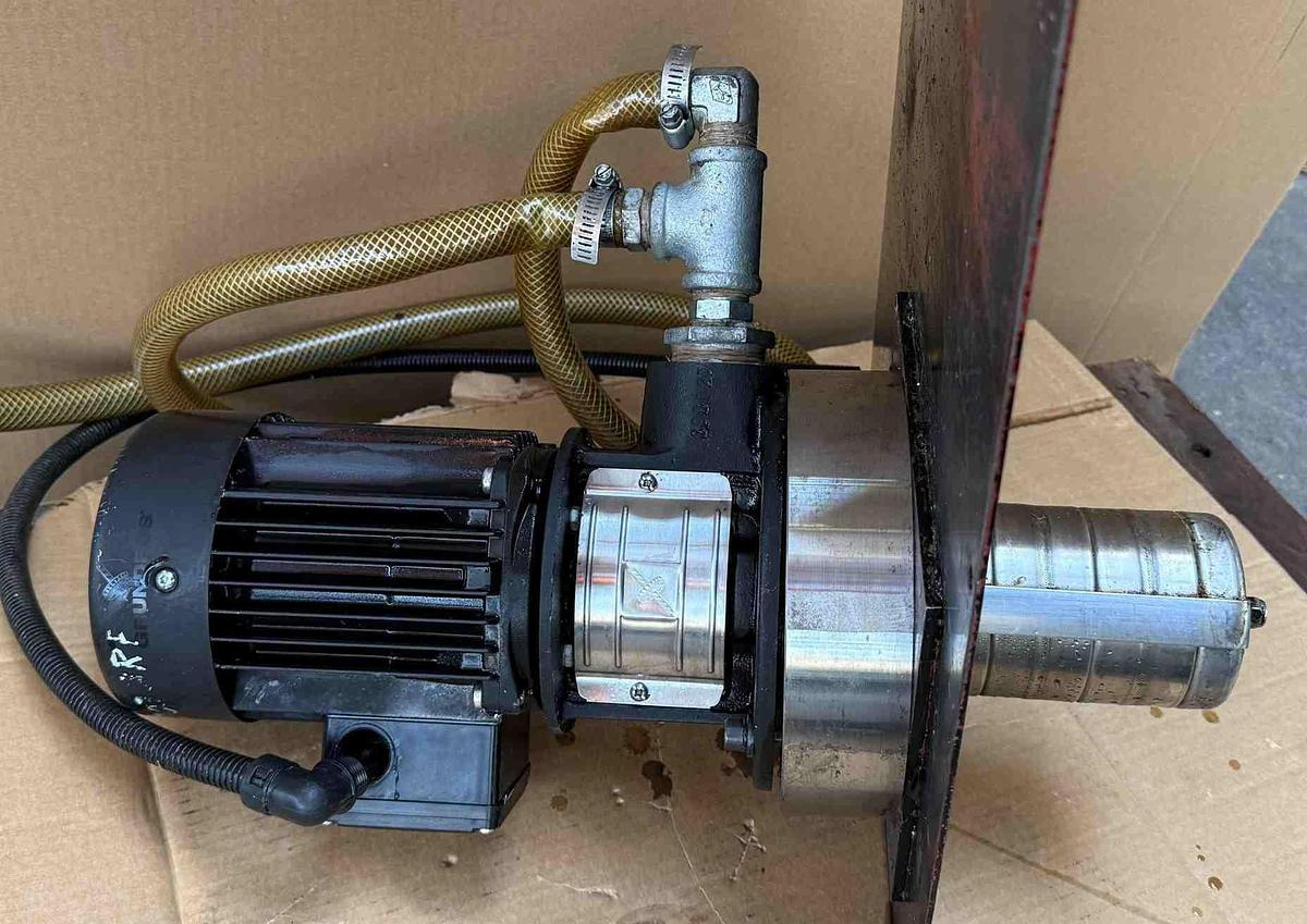 Kühlmittelpumpe GRUNDFOS - Vodná pumpa: obrázok 2 Kühlmittelpumpe GRUNDFOS - Vodná pumpa: obrázok 2
