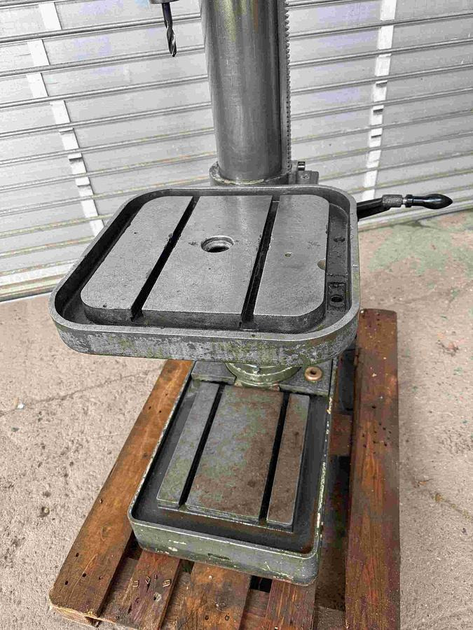 Säulenbohrmaschine ALZMETALL - Stojanová vŕtačka: obrázok 2 Säulenbohrmaschine ALZMETALL - Stojanová vŕtačka: obrázok 2