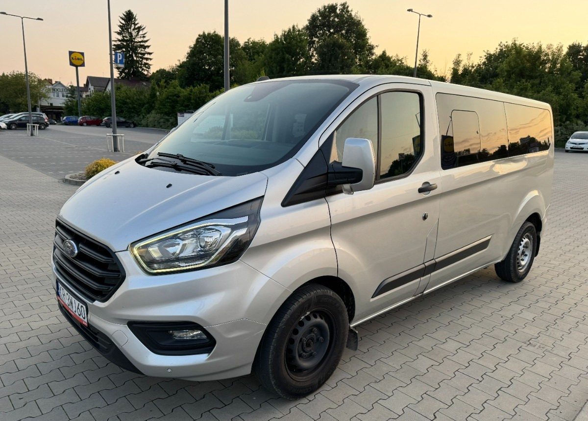 Ford Transit Custom 2.0 170 KM L2 LONG 2021 LED 8 osobowy NAWIEWY miejsc Salon PL - Minibus, Mikrobus: obrázok 4 Ford Transit Custom 2.0 170 KM L2 LONG 2021 LED 8 osobowy NAWIEWY miejsc Salon PL - Minibus, Mikrobus: obrázok 4