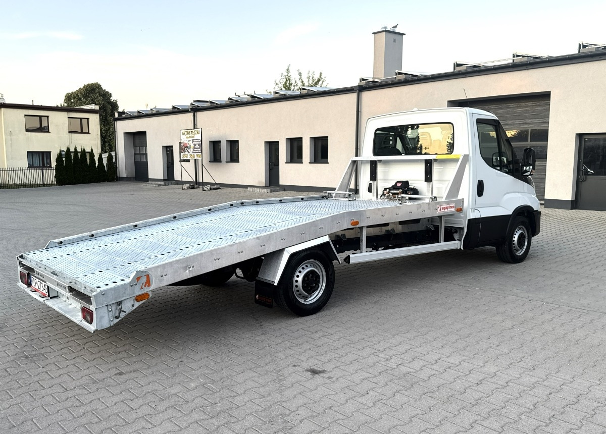 Iveco Daily 3.0 160KM Rok 2022 55 tys km przebiegu AUTOLAWETA Najazd laweta - Nákladné vozidlo na prepravu automobilov: obrázok 3 Iveco Daily 3.0 160KM Rok 2022 55 tys km przebiegu AUTOLAWETA Najazd laweta - Nákladné vozidlo na prepravu automobilov: obrázok 3