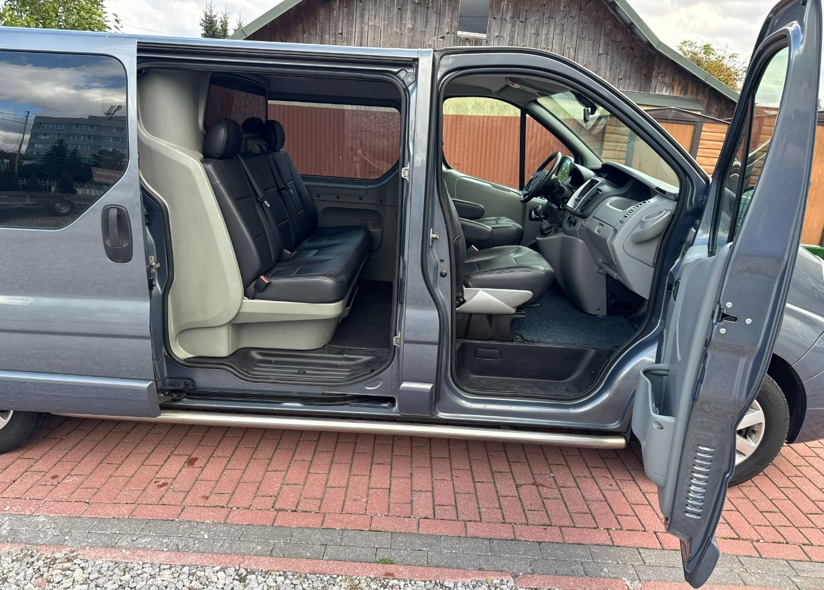 Opel Vivaro LONG 2.5 150KM Brygadówka Brygada Bezwypadkowy Super Stan FV23 - Dodávkа s dvojitou kabínou: obrázok 5 Opel Vivaro LONG 2.5 150KM Brygadówka Brygada Bezwypadkowy Super Stan FV23 - Dodávkа s dvojitou kabínou: obrázok 5