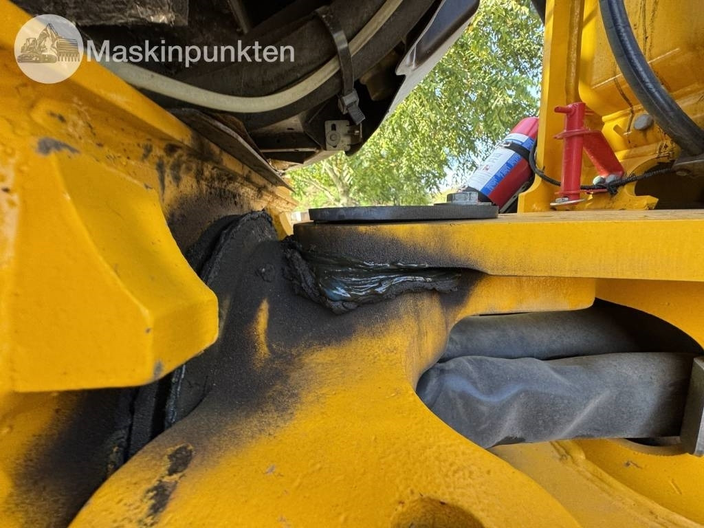 Kolesový nakladač JCB 409: obrázok 32