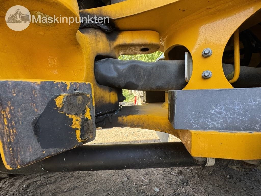 Kolesový nakladač JCB 409: obrázok 30
