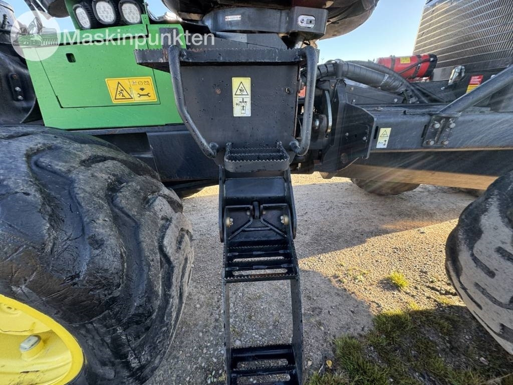 Lesnícky harvestor John Deere 1270 E: obrázok 9